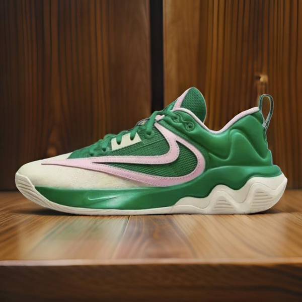 NIKE AIR ~Giannis Immortality 3~ (5 THE HARD WAY) (Malachite) ~Size 10.5~ (Men’s)