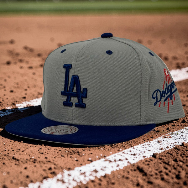 *LOS ANGELES DODGERS* Snapback hats by Mitchell & Ness (Original Fit)