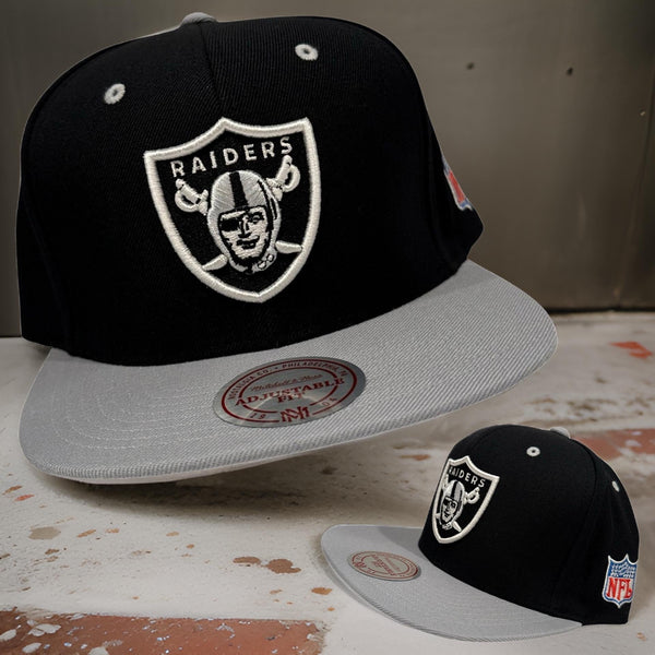 *OAKLAND RAIDERS* snapback hats by Mitchell & Ness **The Vintage Collection**