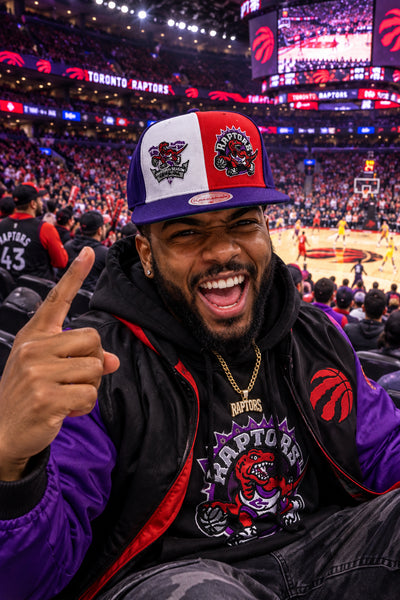 *TORONTO RAPTORS* Snapback hat by Mitchell & Ness (Original Fit)