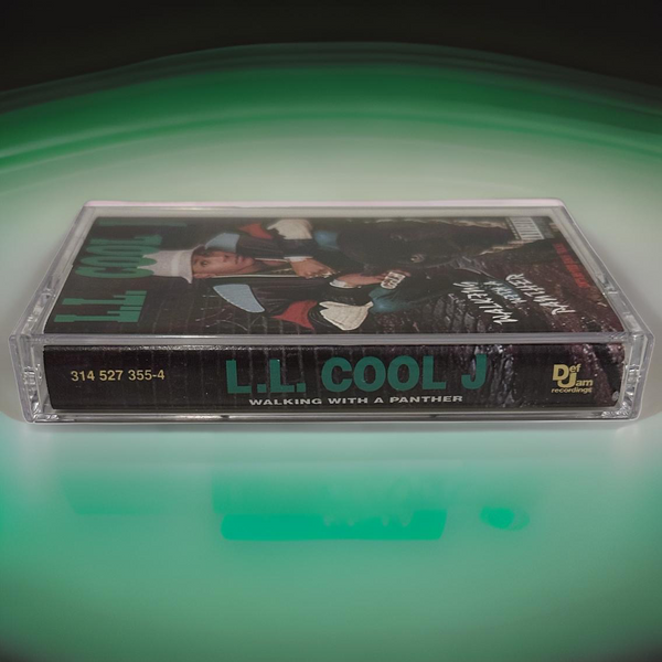 •L.L. COOL J ~ WALKING WITH A PANTHER• ~1989 OG PRESSING~ (CASSETTE TAPE) (2)
