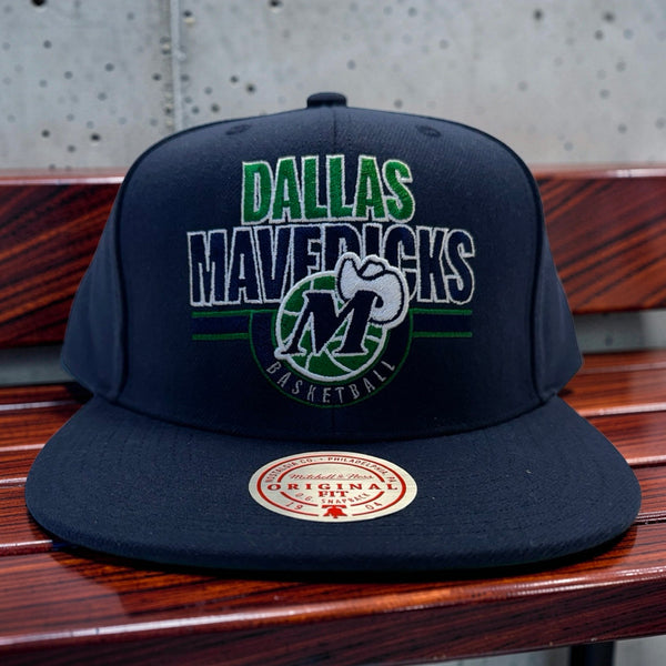 *Dallas Mavericks* Snapback hat by Mitchell & Ness