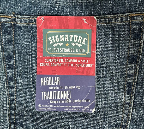 *Levi Strauss & CO.* •Reg Denim• ~38” X 30” Waist~ (SIGNATURE)