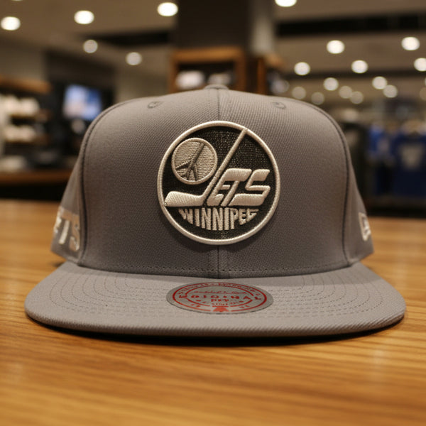 *Winnipeg Jets* ~Snapback hats by Mitchell & Ness~