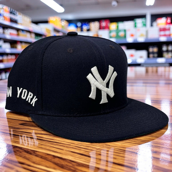 *NEW YORK YANKEES* Snapback Hats by Mitchell & Ness (Cooperstown Collection)