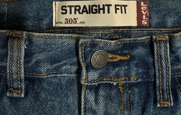 *LEVI STRAUSS & CO.* ~505 Denim jeans for men~ •STRAIGHT LEG• ~32” WAIST X 34” LEG~