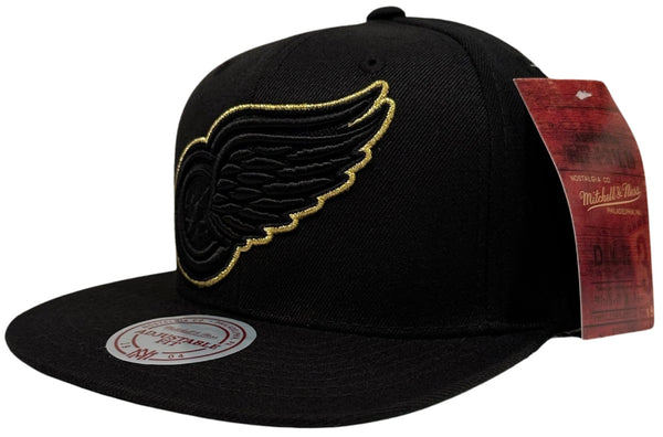 *Detroit Red Wings* snapback hats by Mitchell & Ness