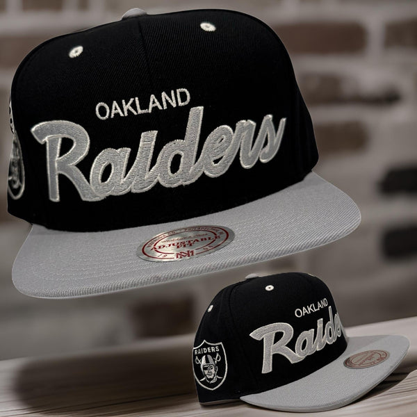 *OAKLAND RAIDERS* snapback hats by Mitchell & Ness **The Vintage Collection**