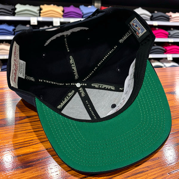 *NEW YORK YANKEES* Snapback Hats by Mitchell & Ness (Cooperstown Collection)