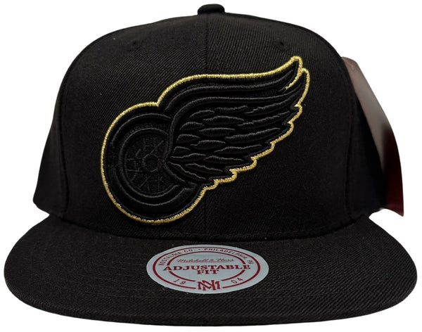 *Detroit Red Wings* snapback hats by Mitchell & Ness