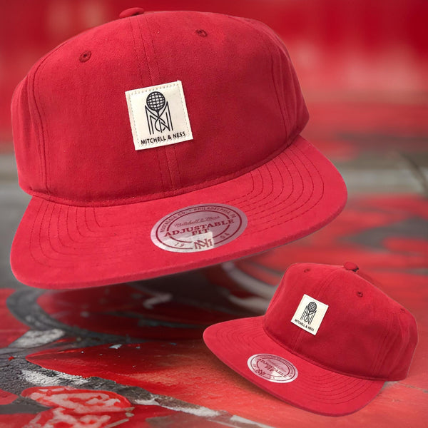 *Mitchell & Ness* leather strapback hat (Red)