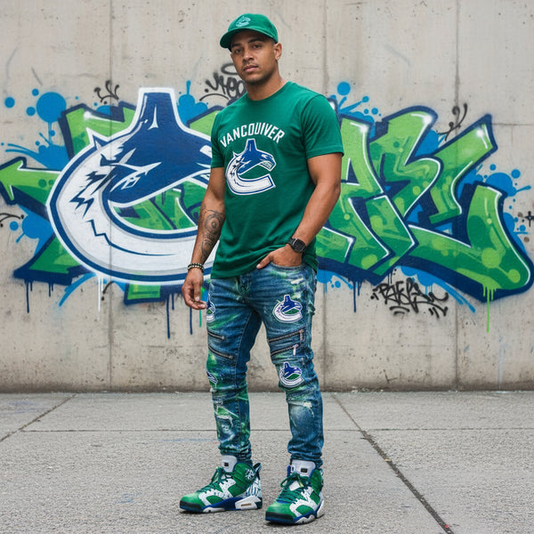 *Vancouver Canucks* curved beak strapback hat by Mitchell & Ness