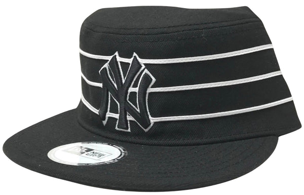 *New York Yankees* fitted hats by New Era (Flat Top)