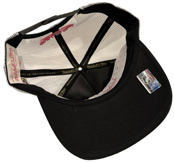 *Montreal Canadiens* snapback mesh trucker style hats by Mitchell & Ness