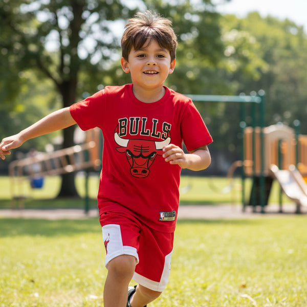 *CHICAGO BULLS* ~KIDS MESH BASKETBALL STYLE SHORTS~ (RED-WHITE) (140 cm WAIST)