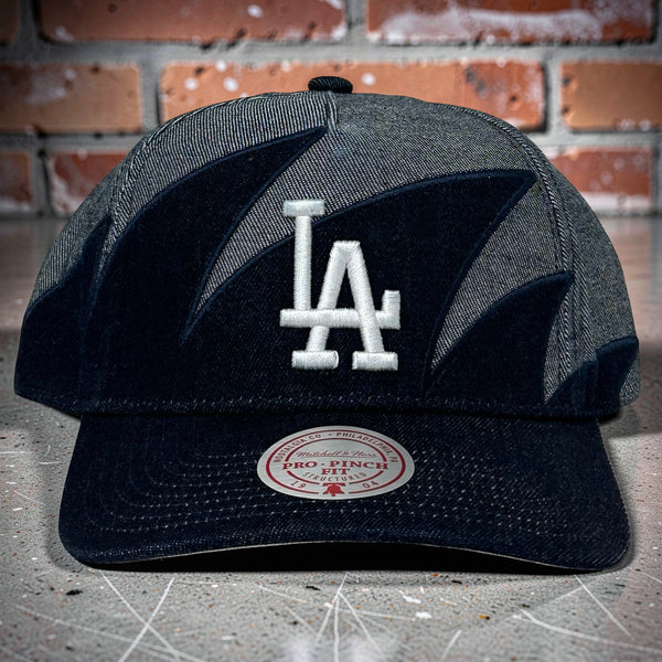 *LOS ANGELES DODGERS* Snapback hats by Mitchell & Ness (Pro Pinch Fit)