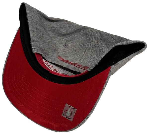 *Chicago Bulls* snapback hats by Mitchell & Ness