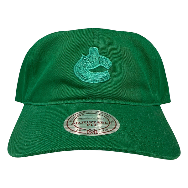 *Vancouver Canucks* curved beak strapback hat by Mitchell & Ness