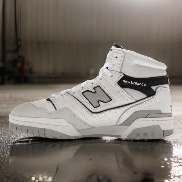 NEW BALANCE ~650R Lifestyle~ (White/Black) High Top Sneaker ~Size 10~ (Men’s)