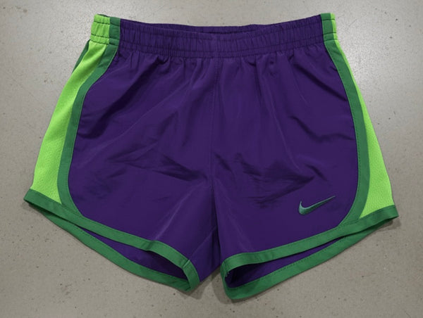 *NIKE SHORTS* ~girls activewear shorts~ (KIDS SIZE 4)