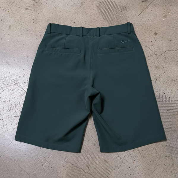 *PRE-LOVED* •NIKE• ~Boys Medium Golf Shorts~ (8-10Y) (Black) (DRI-FIT)