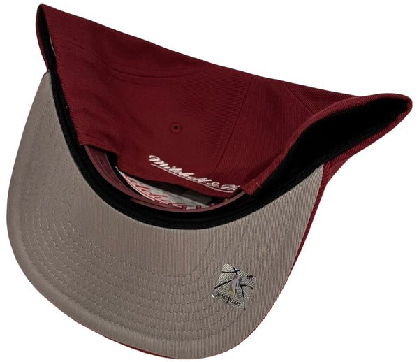 *Cleveland Cavaliers* snapback hats by Mitchell & Ness