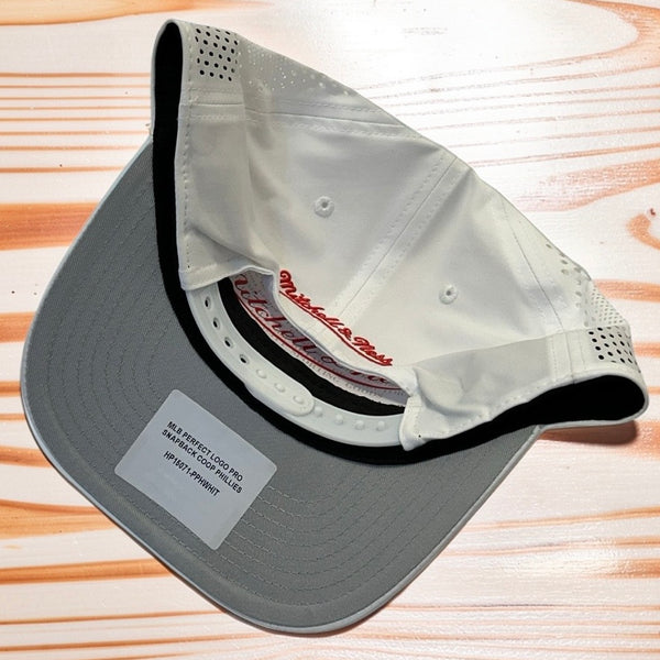 *PHILADELPHIA PHILLIES* Snapback Hat by Michell and Ness (Pro Crown Fit)
