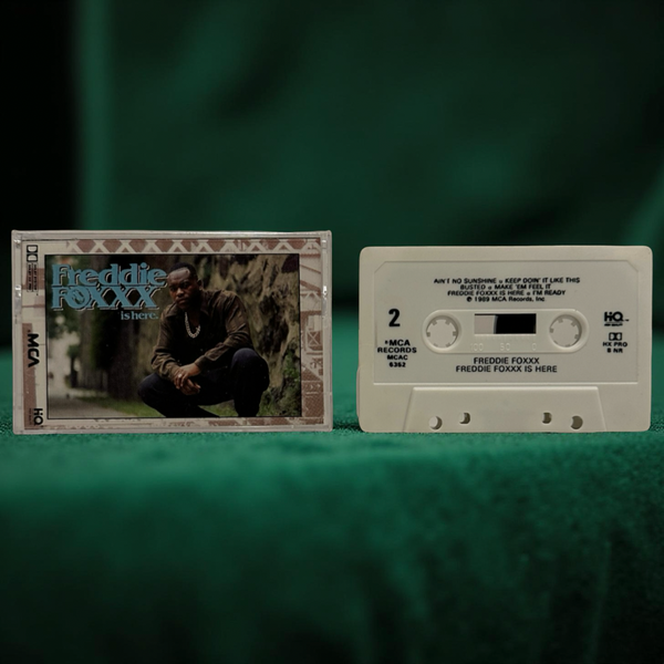 •FREDDIE FOXXX - FREDDIE FOXXX IS HERE• ~1989 OG PRESSING~ (CASSETTE TAPE)