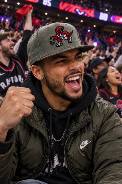 *TORONTO RAPTORS* Snapback hat by Mitchell & Ness (Adjustable Fit)