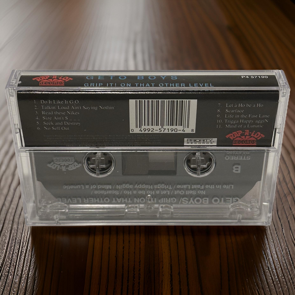 •GETO BOYS ~ GRIP IT! ON THAT OTHER LEVEL• ~1992 OG RE-PRESS~ (CASSETTE TAPE)