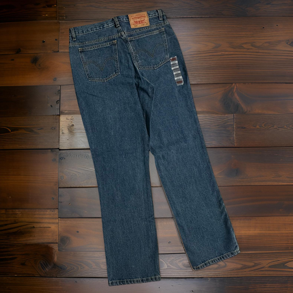 *LEVI STRAUSS & CO.* ~505 Denim jeans for men~ •STRAIGHT FIT• ~32” WAIST X 32” LEG~