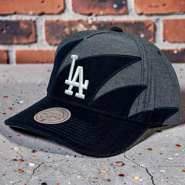 *LOS ANGELES DODGERS* Snapback hats by Mitchell & Ness (Pro Pinch Fit)