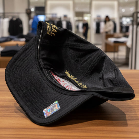 *Montreal Canadiens* ~Pro Pinch Fit Curved Beak SnapBack Hats by Mitchell & Ness~