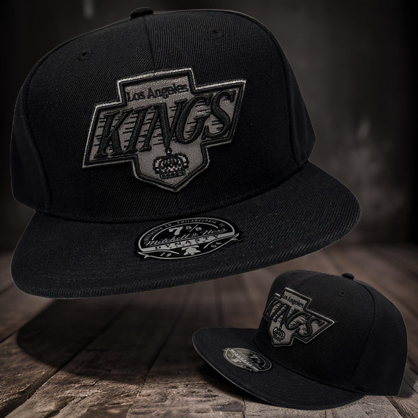 *Los Angeles Kings* fitted hat by Mitchell & Ness (7-5/8”)