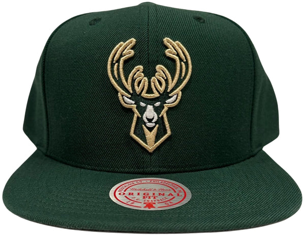 *Milwaukee Bucks* (Green) snapback hats by Mitchell & Ness