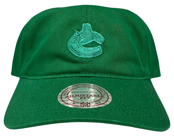 *Vancouver Canucks* curved beak strapback hat by Mitchell & Ness