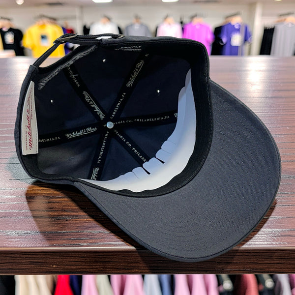 *VANCOUVER GRIZZLIES* Strapback Hats by Michell and Ness (Adjustable Fit)