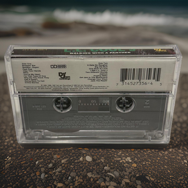 •L.L. COOL J ~ WALKING WITH A PANTHER• ~1989 OG PRESSING~ (CASSETTE TAPE) (1)