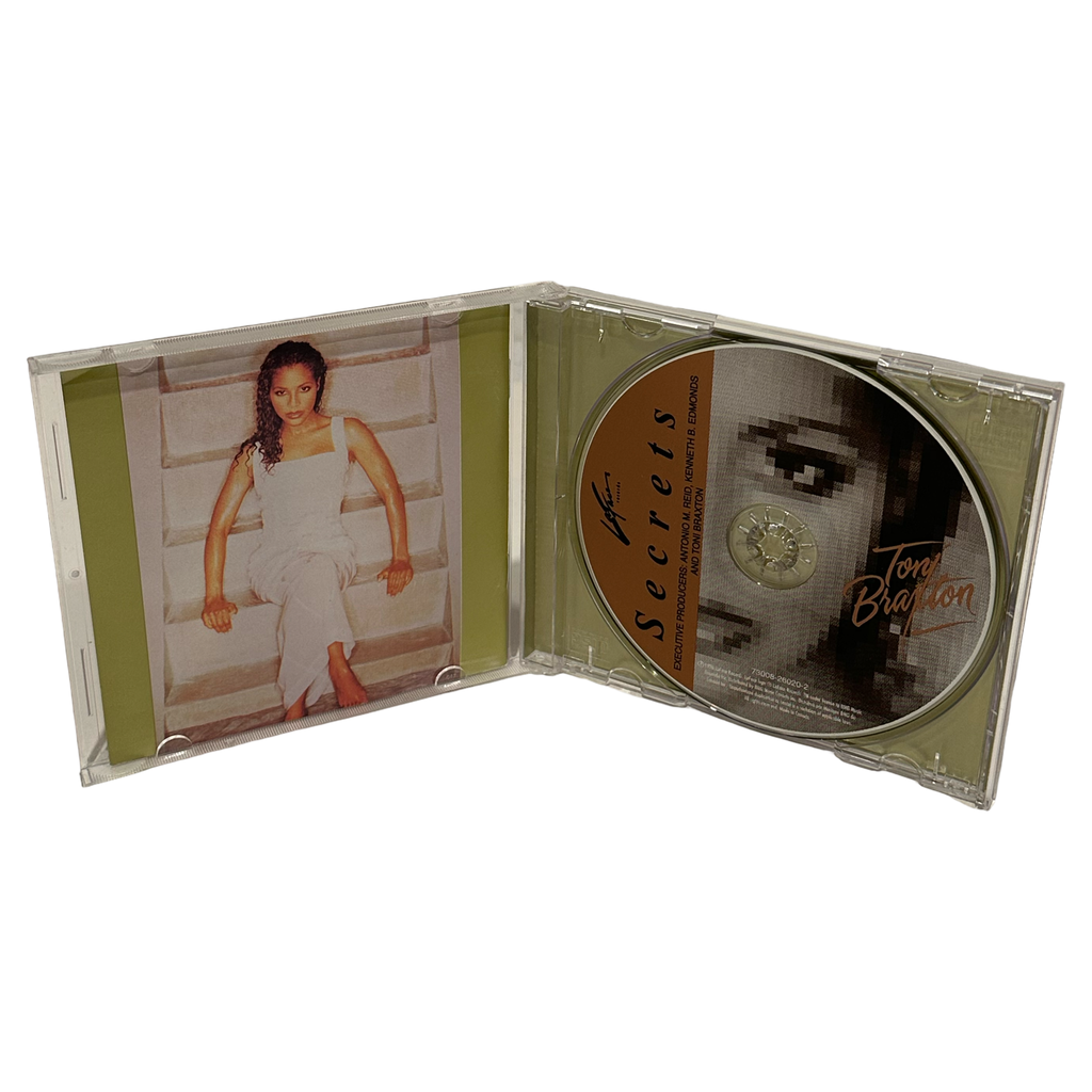 •TONI BRAXTON ~ SECRETS• ~1996 OG PRESSINGS~ (CD & CASSETTE TAPE)