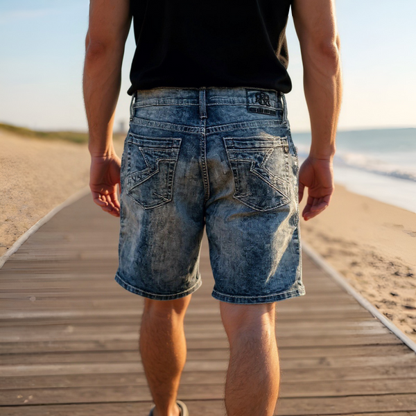 *Rock & Republic* •Denim Shorts• (Waist 33” Inseam 9”)