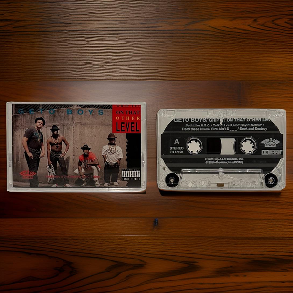 •GETO BOYS ~ GRIP IT! ON THAT OTHER LEVEL• ~1992 OG RE-PRESS~ (CASSETTE TAPE)