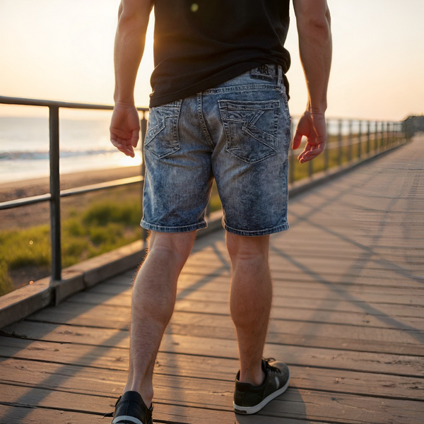 *Rock & Republic* •Denim Shorts• (Waist 33” Inseam 9”)