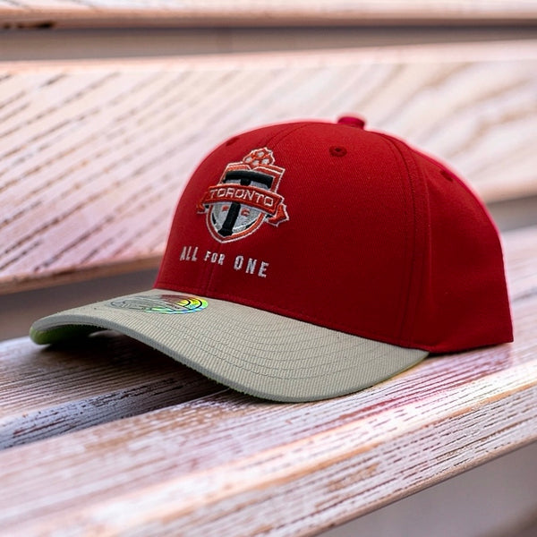 *Toronto Football Club* ~Flex Fit~ Snapback hat with curved brim by Mitchell & Ness (Rare Prototype)