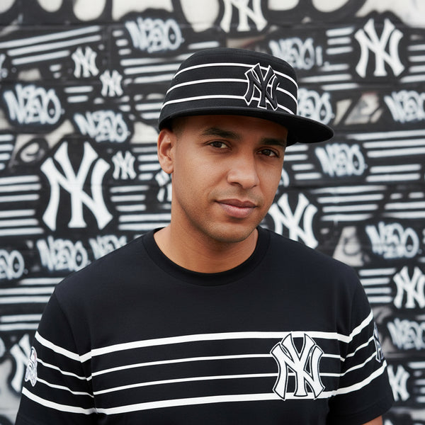 *New York Yankees* fitted hats by New Era (Flat Top)