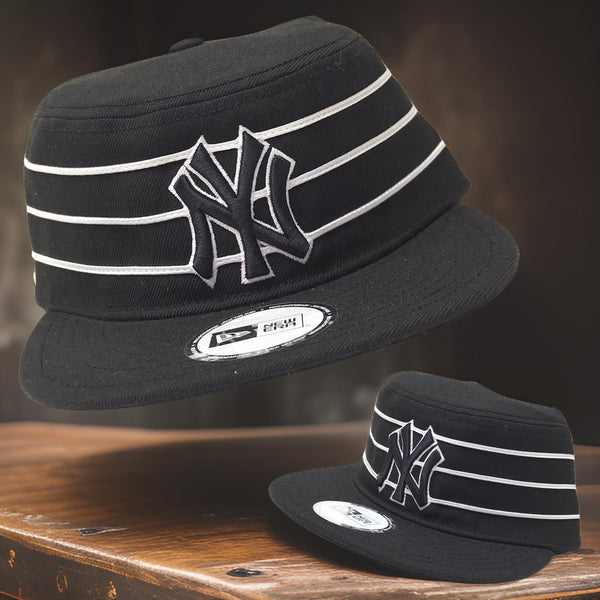 *New York Yankees* fitted hats by New Era (Flat Top)
